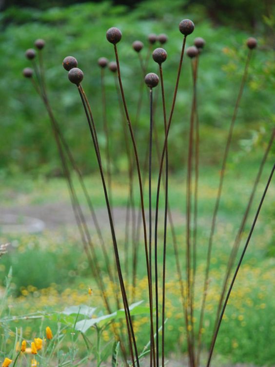 Cattail Bird Feeder Yard Stakes