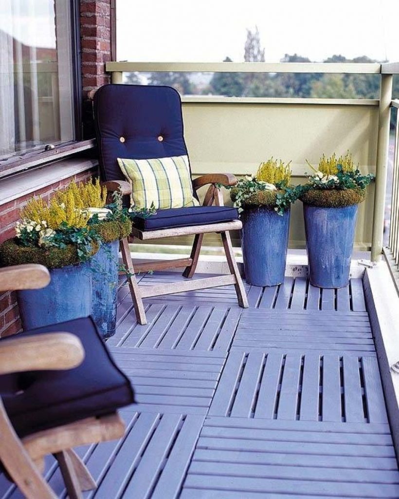 Peace balcony garden idea