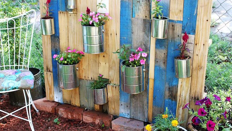 space-saving decorative garden ideas 14