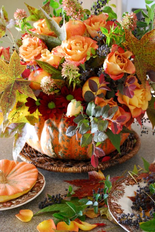 How To Dress Up Your Flower Arrangements For Thanksgiving