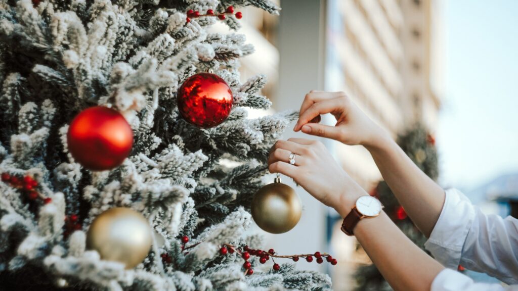 Fresh Holiday Decorating Ideas from Your Garden 