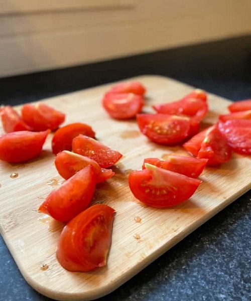 FREEZE TOMATO HALVES, QUARTERS, OR DICED TOMATOES