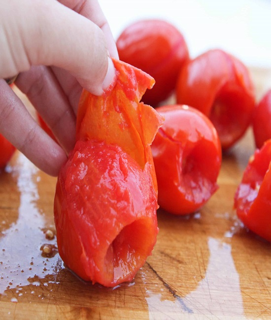 TOMATOES-WITHOUT-THEIR-SKINS