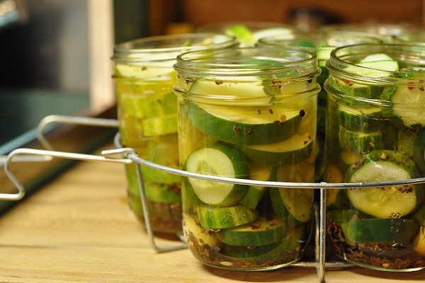 The Best Overnight Garlic Pickle Recipe - Easy & Yummy!