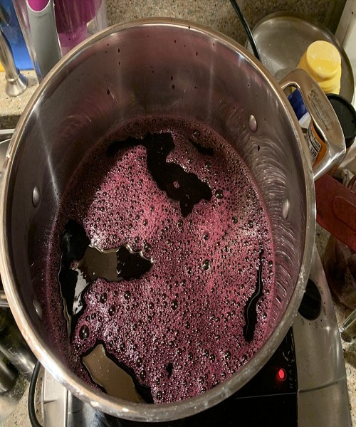 Making Grape Jelly from Fresh Grape Juice