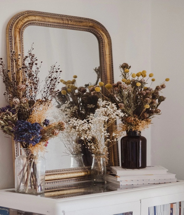 dried blooms to decorate your home
