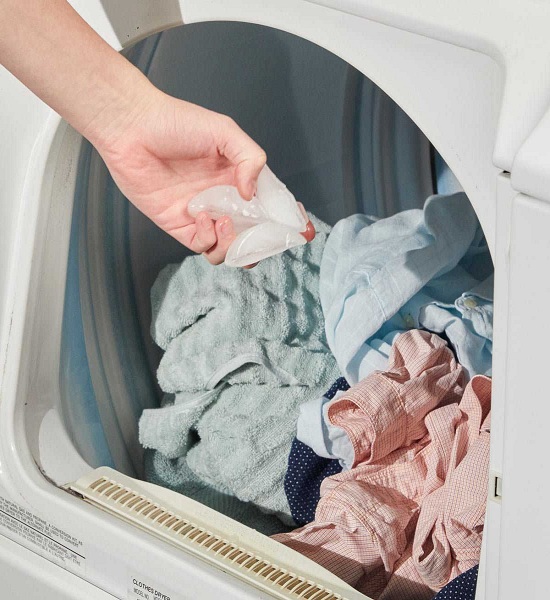 Putting-Ice-Cubes-In-Your-Dryer