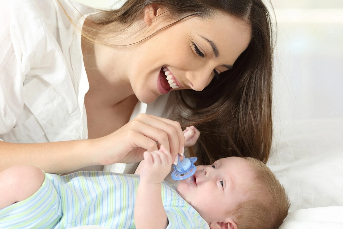 How-often-should-you-replace-your-babys-pacifier
