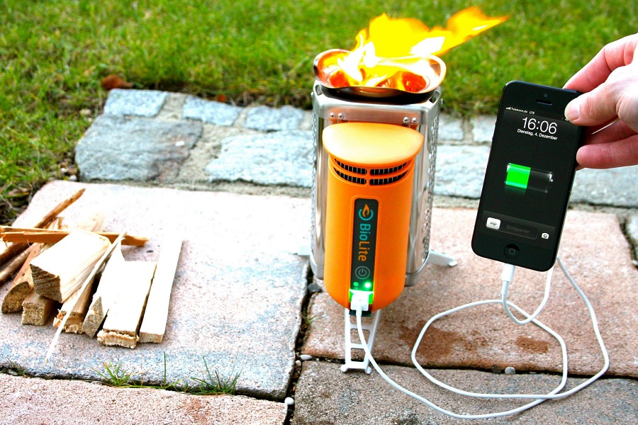 Ways-to-Charge-Your-Phone-When-the-Power-Is-Out