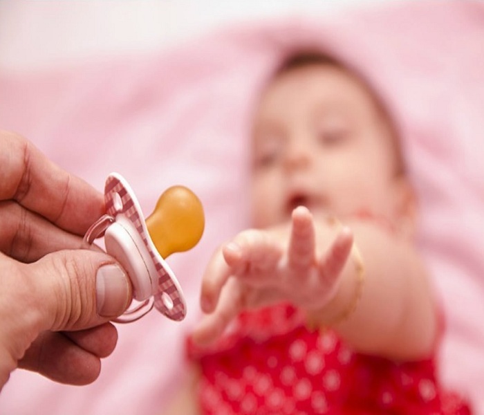 When-Should-Pacifiers-Be-Replaced
