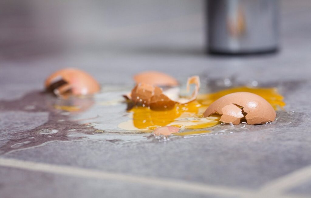 Eggy-spills