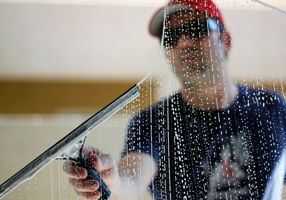 How-to-Find-the-Best-Window-Cleaning-Cleaner
