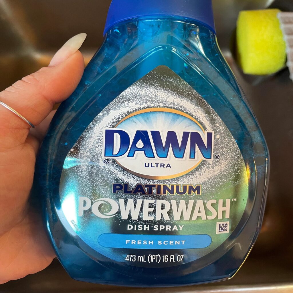 Use-Dawn-dish-soap-for-the-scrubbing