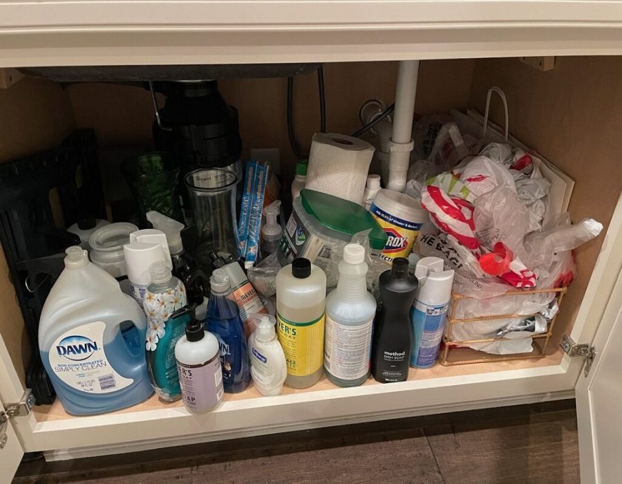 Do-Not-Stuff-Items-Under-the-Sink