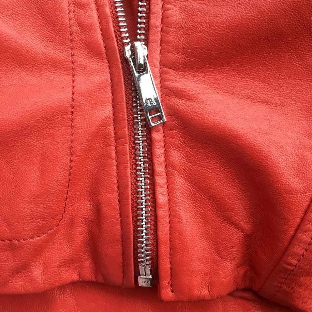 Open-zippers