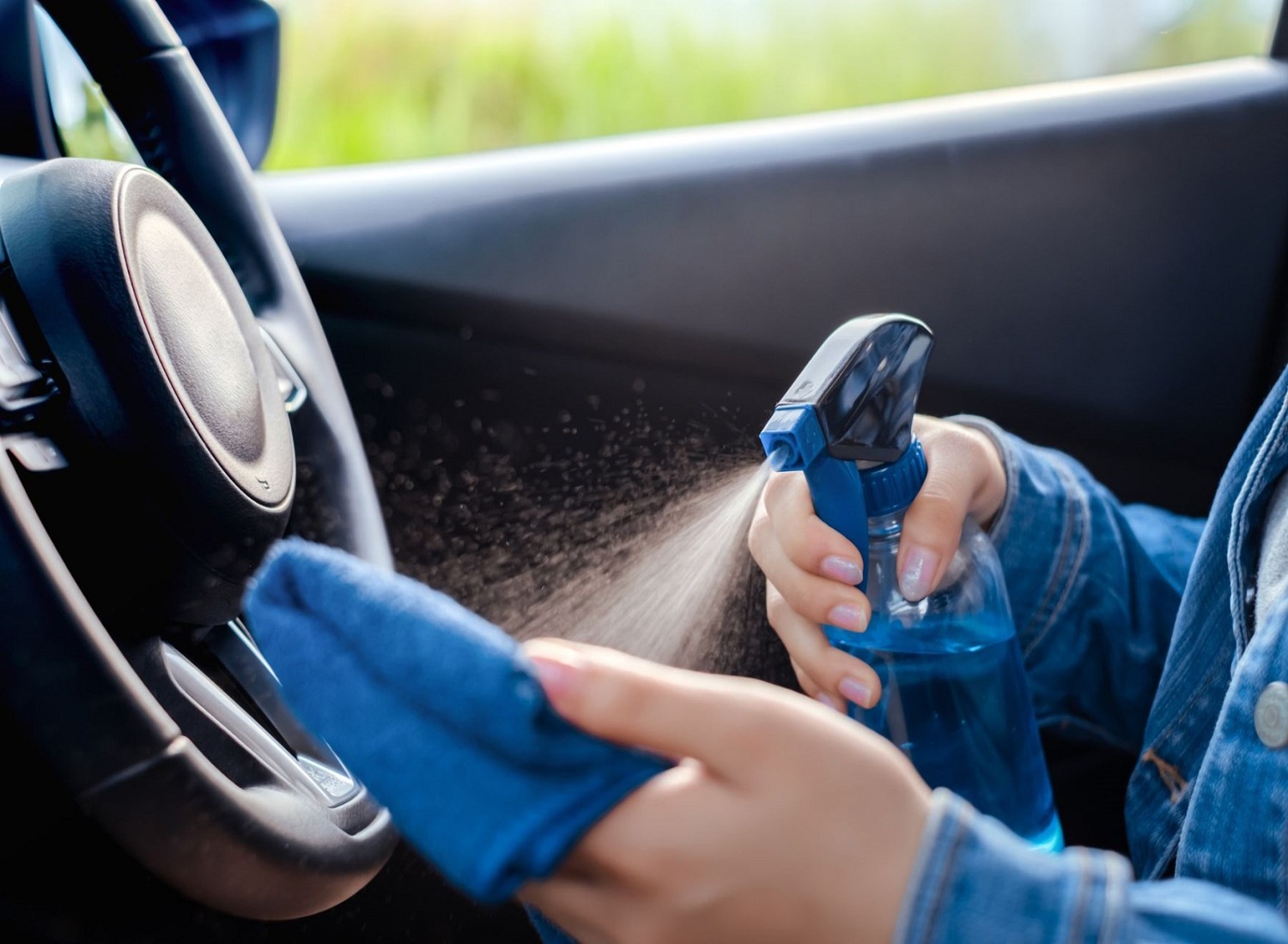 Top-20-Secrets-That-Professional-Car-Cleaners-Use