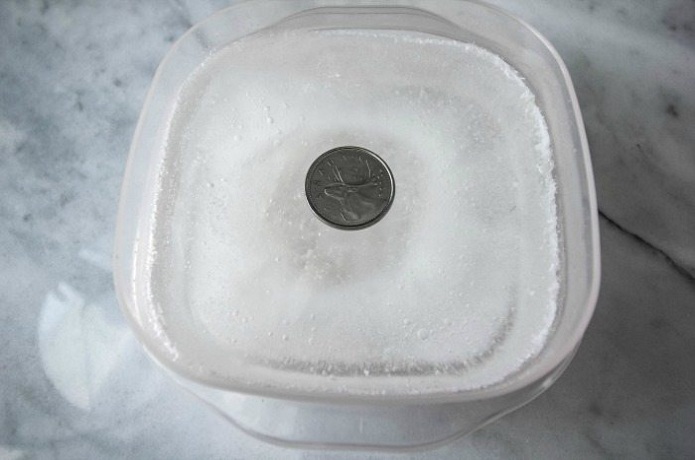How-the-Trick-with-the-Coin-in-the-Freezer-Works