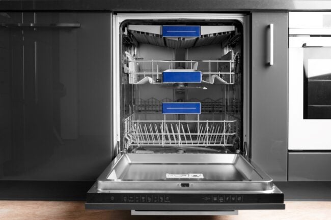 Clean-the-dishwasher