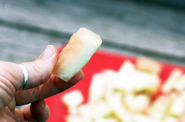 How-to-make-watermelon-pickles