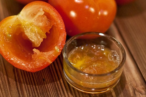 Tomato-And-Lemon-Juice