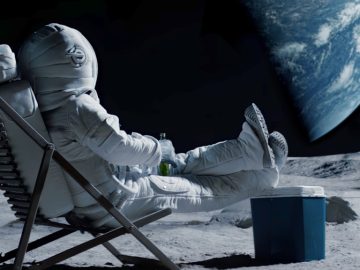 Want-to-Live-on-the-Moon-NASAs-Plans-Could-Turn-Sci-Fi-into-Reality